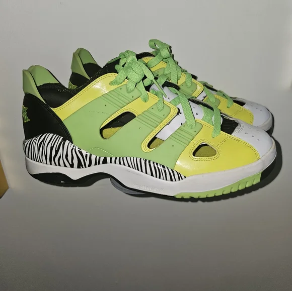 Adidas NBA - Picture 2 of 4